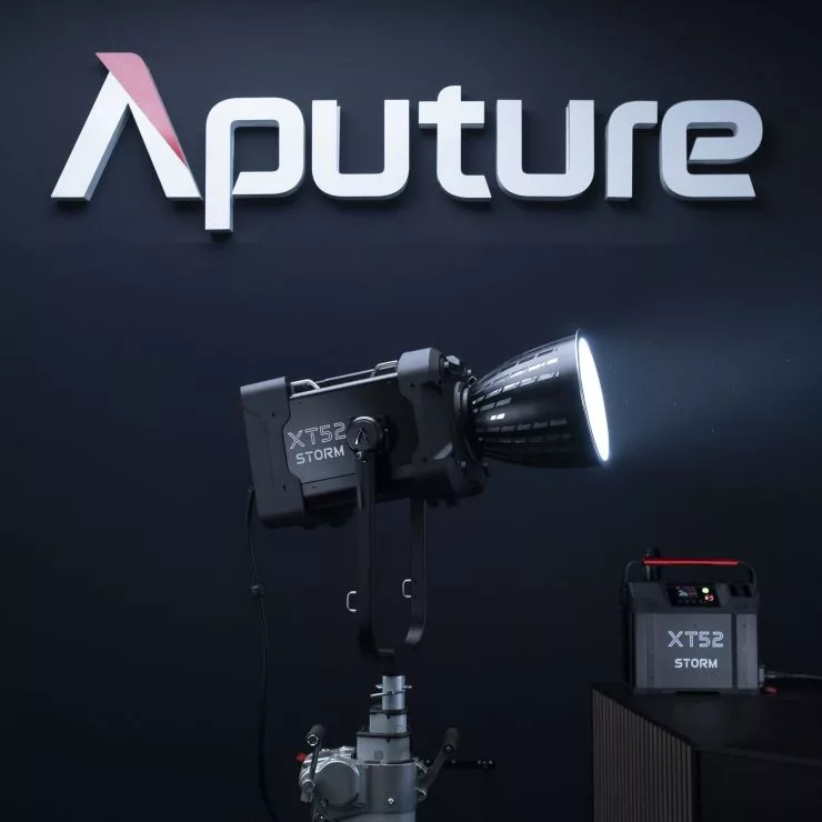 Светильник Aputure STORM XT52   5200 Вт со световым двигателем BLAIR