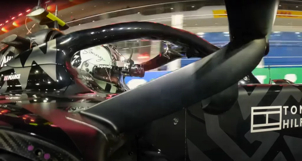 Как специально разработанный компактный корпус Sony и специальная камера Apple для iPhone были использованы для съемки скорости